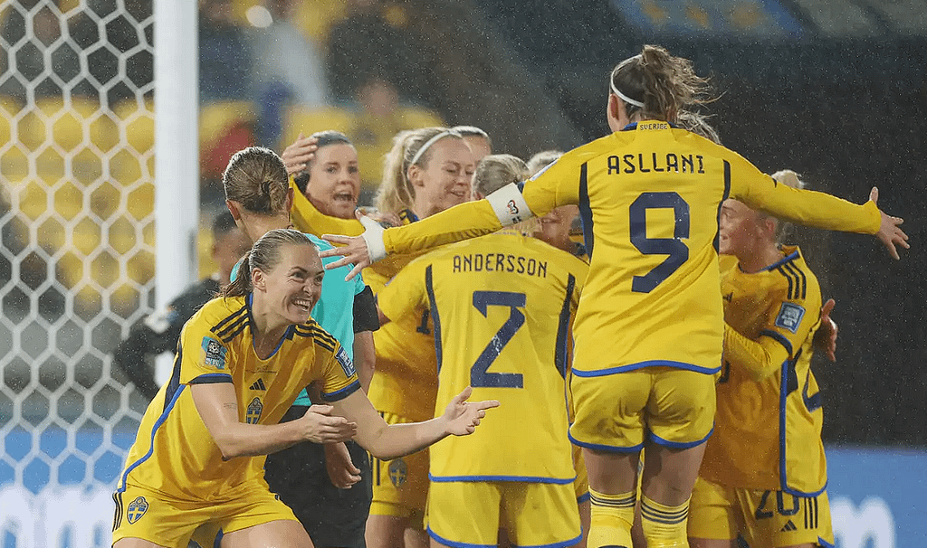 Suecia pasa a octavos de final.