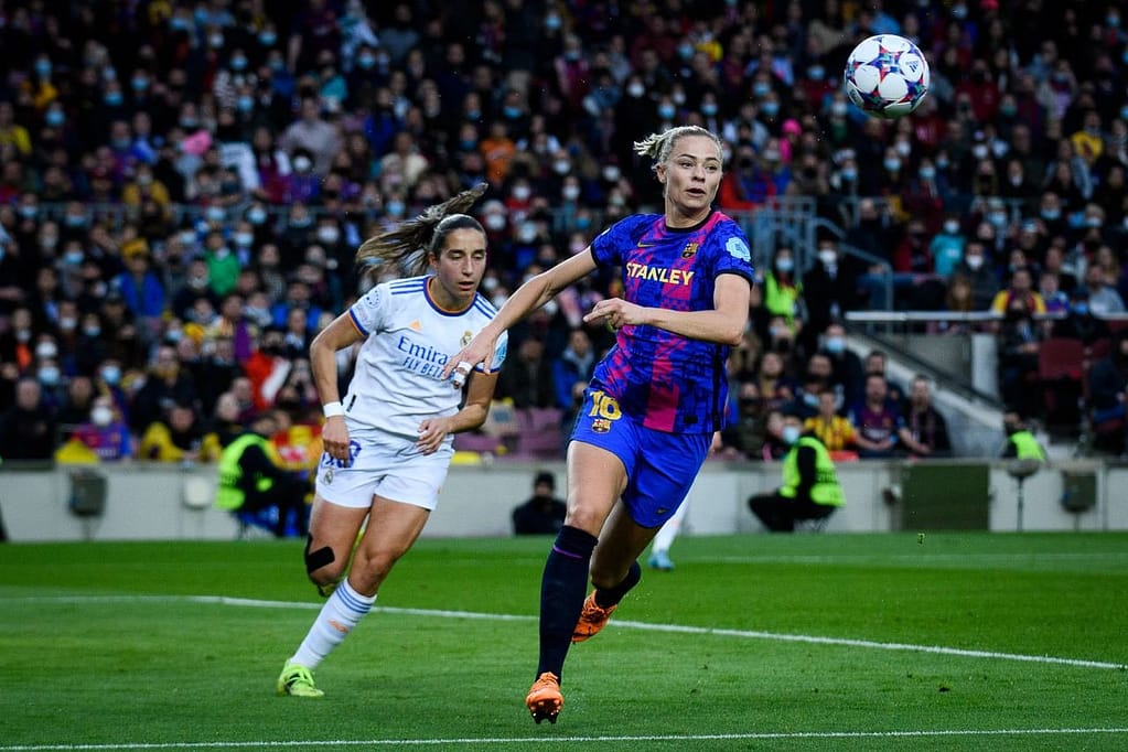 El FC Barcelona pasa a la Womens Champions, Ganando al Real Madrid