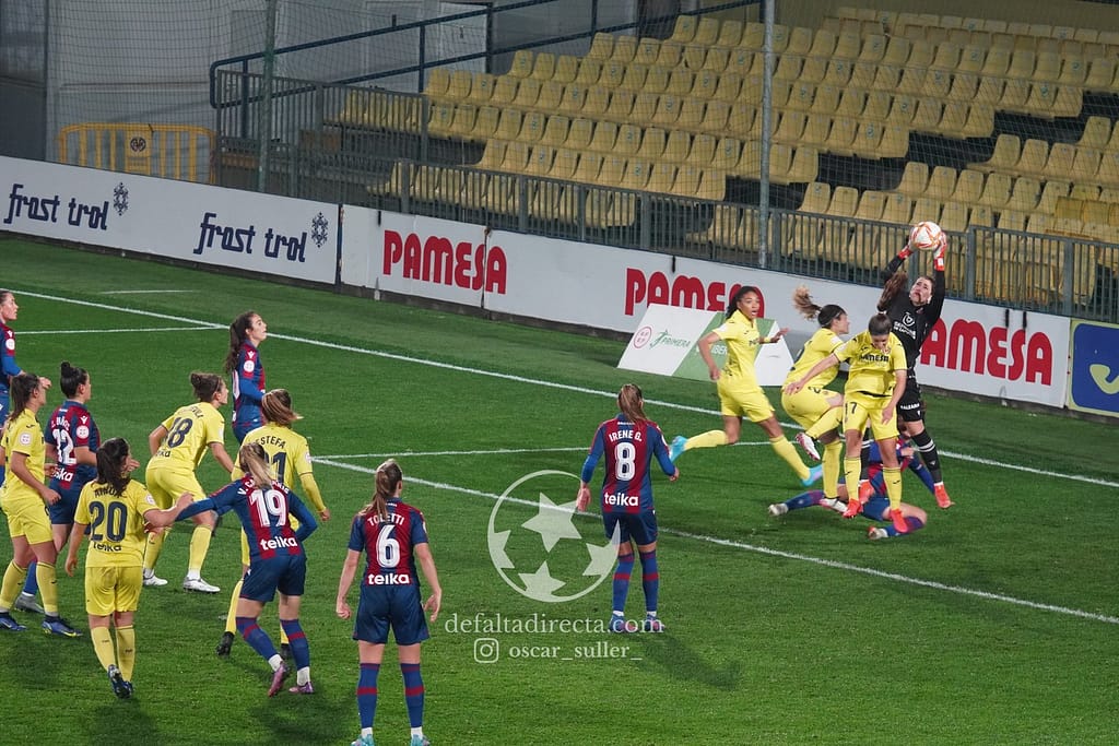 Villarreal 0 - 2 Levante