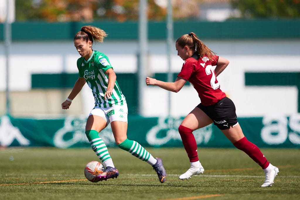 Las Che ante el Real Betis