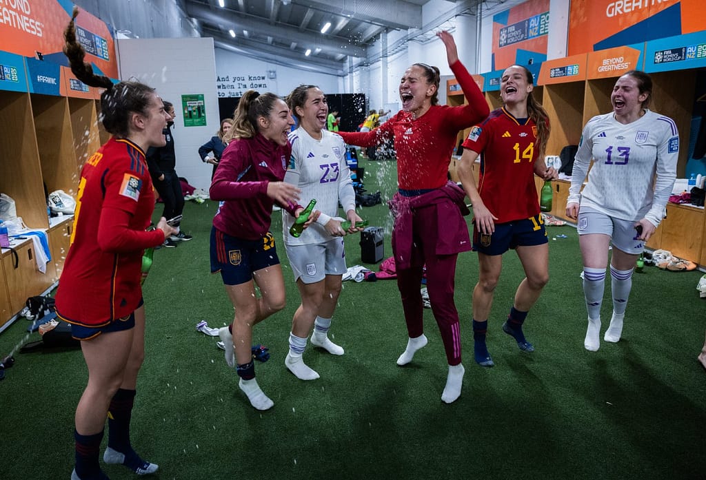 Un 2-1 para seguir soñando con la estrella en la final del próximo domingo