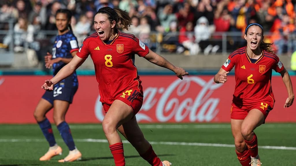 España vence