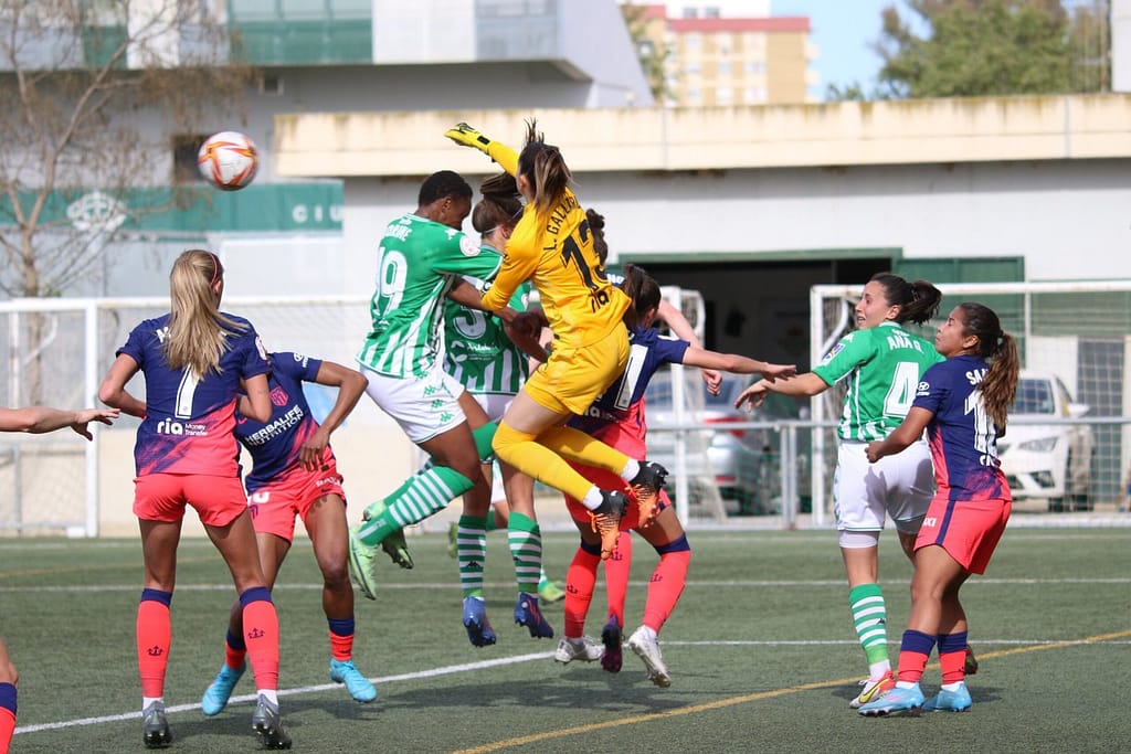 El Atleti empata y peligra su plaza de Europa