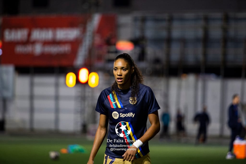 Galería del encuentro entre Levante Las Planas - FC Barcelona