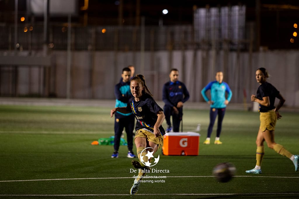 Galería del encuentro entre Levante Las Planas - FC Barcelona