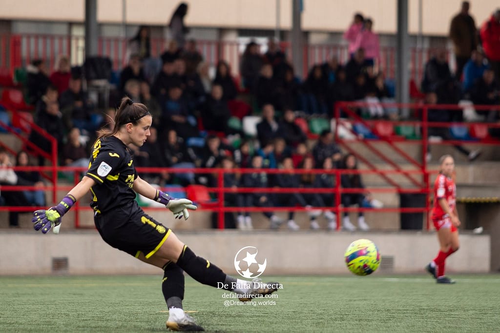 galería partido network liga F entre Levante Las Planas y Villarreal CF