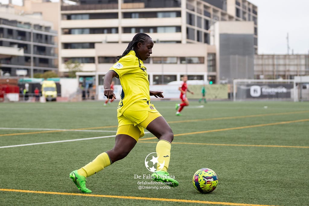 galería partido network liga F entre Levante Las Planas y Villarreal CF