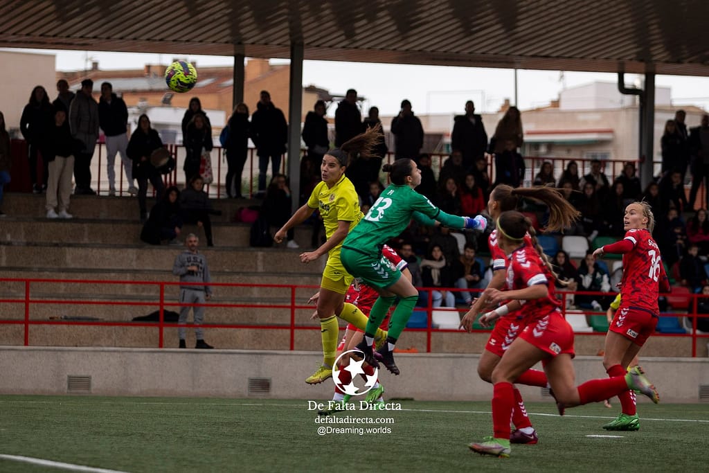 galería partido network liga F entre Levante Las Planas y Villarreal CF