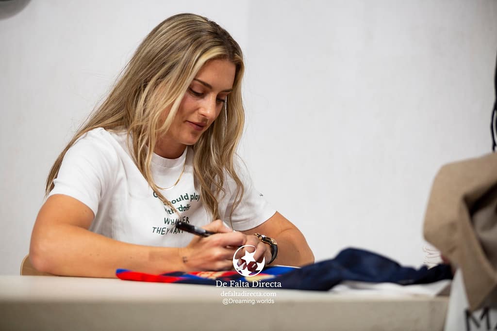 Alexia Putellas y Mango x Save The Children