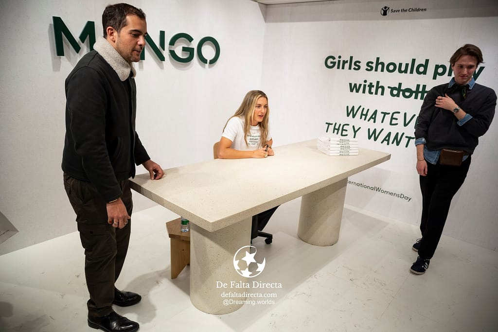Alexia Putellas y Mango x Save The Children