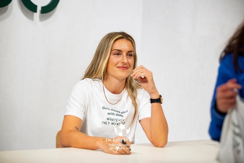 Alexia Putellas y Mango x Save The Children