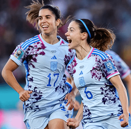 Directas a cuartos de final con España 5 - 1 a Suiza