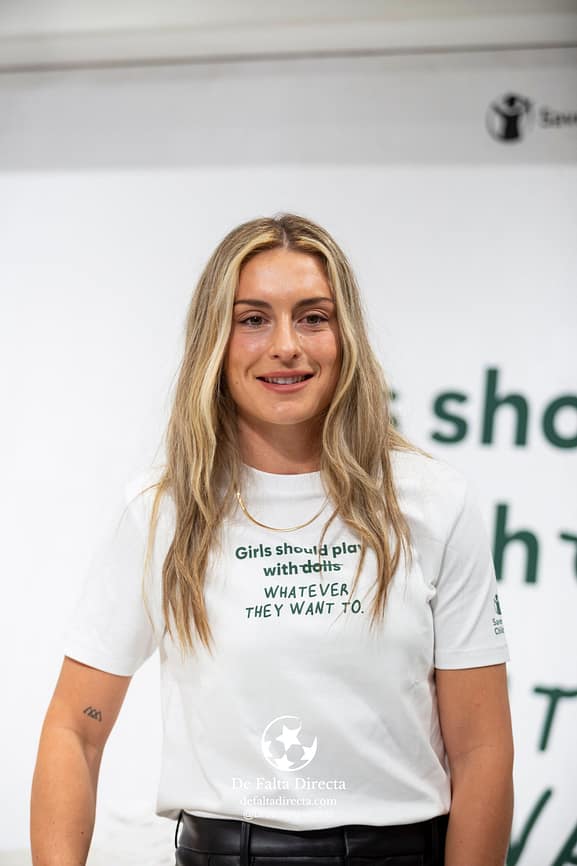 Alexia Putellas y Mango x Save The Children