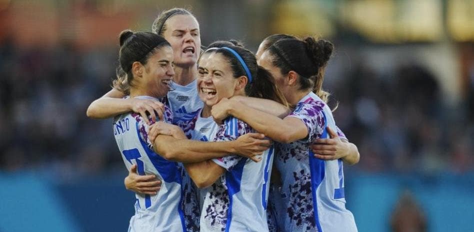 Directas a cuartos de final con España 5 - 1 a Suiza